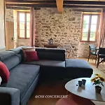 Prázdninový dům La Dorgisiere - Ferme Du Xviie Renovee, Grand Jardin Arbore A 15 Min Du Puy Dufou *