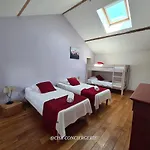 Prázdninový dům La Dorgisiere - Ferme Du Xviie Renovee, Grand Jardin Arbore A 15 Min Du Puy Dufou