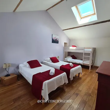 بيت للعطل La Dorgisiere - Ferme Du Xviie Renovee, Grand Jardin Arbore A 15 Min Du Puy Dufou