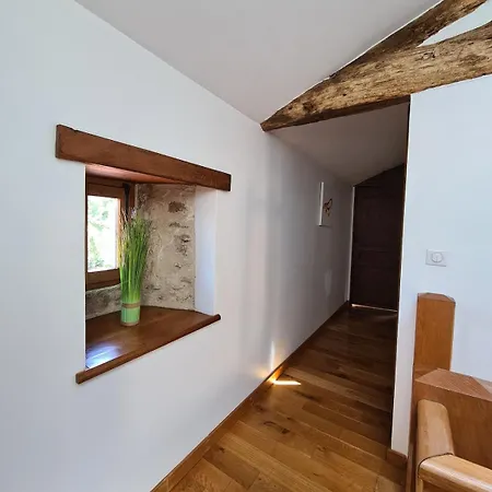 La Dorgisière - Ferme Du Xviie Rénovée, Grand Jardin Arboré à 15 Min Du Puy Dufou Casa vacanze *