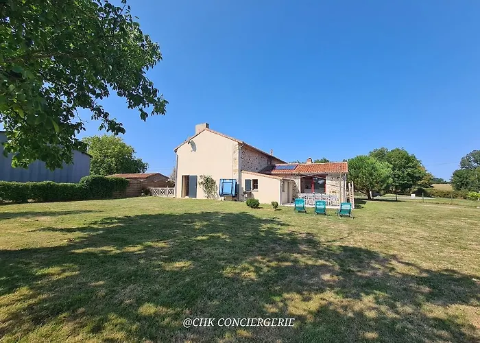 La Dorgisière - Ferme Du Xviie Rénovée, Grand Jardin Arboré à 15 Min Du Puy Dufou * Saint-Amand-sur-Sevre