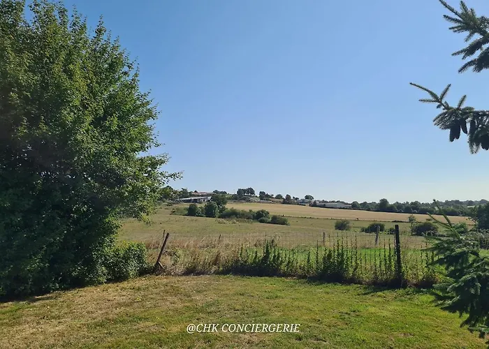 La Dorgisière - Ferme Du Xviie Rénovée, Grand Jardin Arboré à 15 Min Du Puy Dufou Сasa de vacaciones