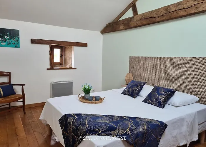 Сasa de vacaciones La Dorgisière - Ferme Du Xviie Rénovée, Grand Jardin Arboré à 15 Min Du Puy Dufou