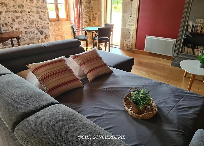 La Dorgisière - Ferme Du Xviie Rénovée, Grand Jardin Arboré à 15 Min Du Puy Dufou Сasa de vacaciones *