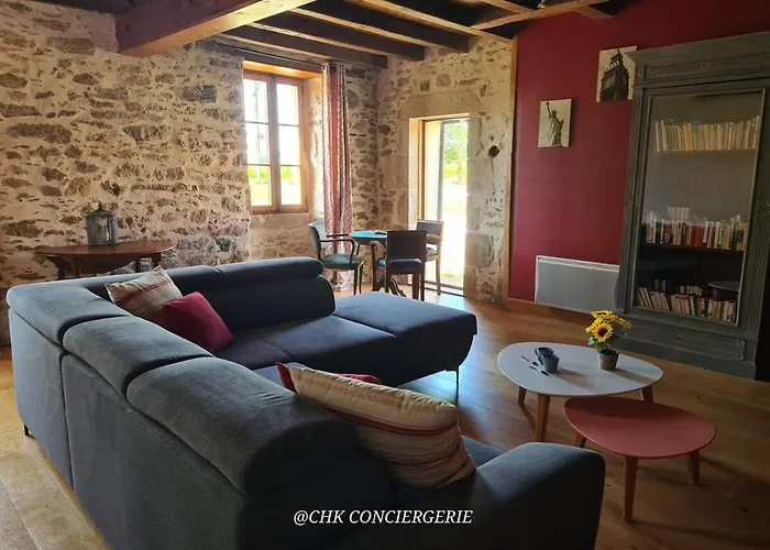 La Dorgisière - Ferme Du Xviie Rénovée, Grand Jardin Arboré à 15 Min Du Puy Dufou Saint-Amand-sur-Sevre