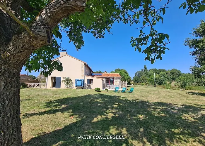 La Dorgisière - Ferme Du Xviie Rénovée, Grand Jardin Arboré à 15 Min Du Puy Dufou * Saint-Amand-sur-Sevre