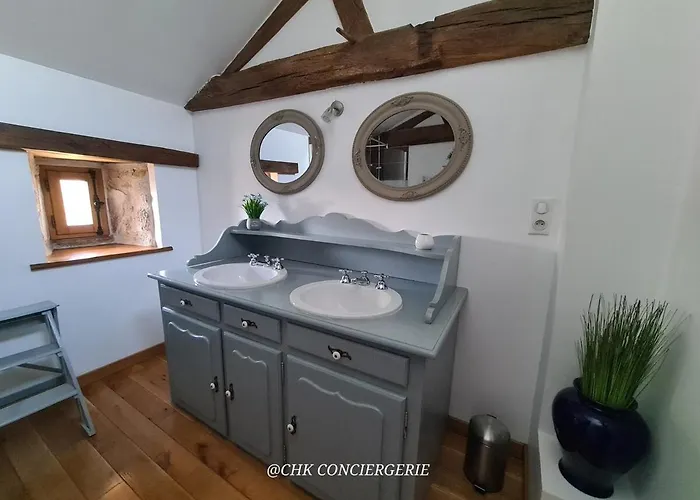 La Dorgisière - Ferme Du Xviie Rénovée, Grand Jardin Arboré à 15 Min Du Puy Dufou Сasa de vacaciones