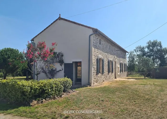 La Dorgisière - Ferme Du Xviie Rénovée, Grand Jardin Arboré à 15 Min Du Puy Dufou Сasa de vacaciones *