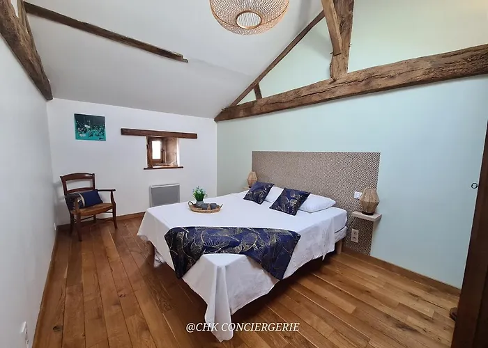 La Dorgisière - Ferme Du Xviie Rénovée, Grand Jardin Arboré à 15 Min Du Puy Dufou Сasa de vacaciones